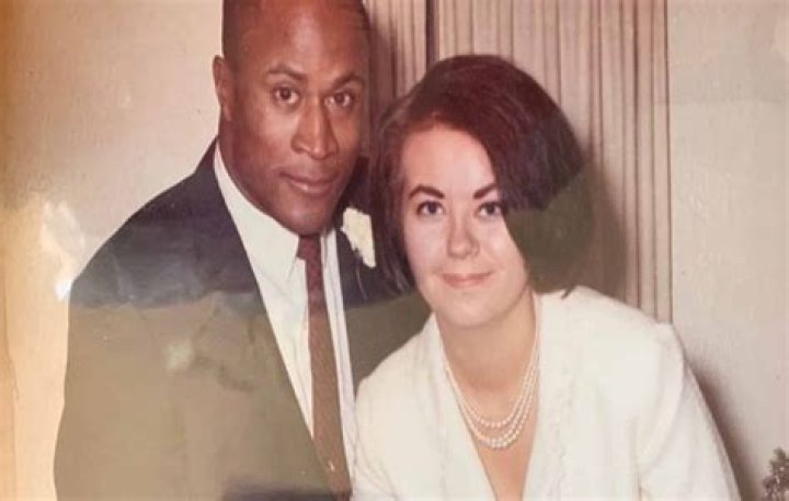 Alastair Age | Wiki, Net worth, Bio, Height, Girlfriend?