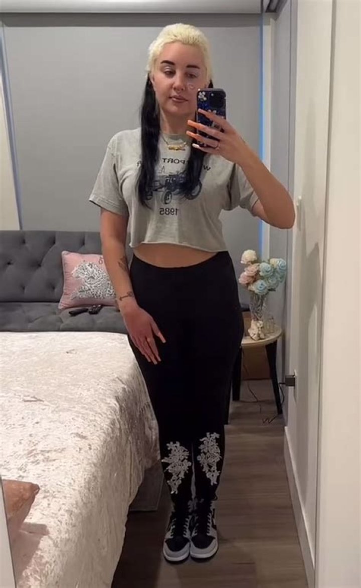 Amanda Faye – Celebsgraphy