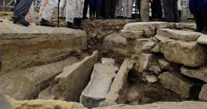 Archaeologists Discover A Lead Sarcophagus Beneath Notre Dame