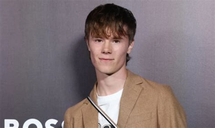 Astrology Birth Chart of Edvin Ryding (TV Actor) 2024