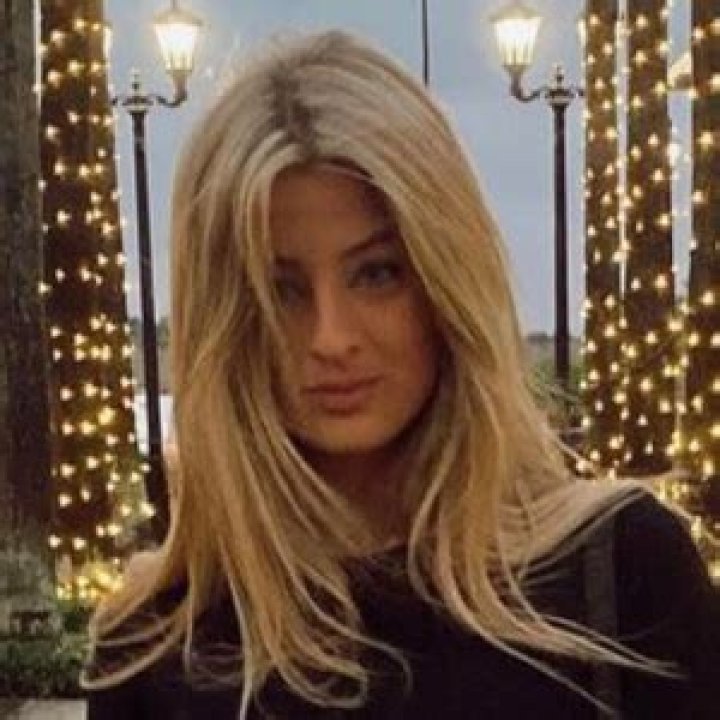 Avery Katherine Wood (TikTok Star) - Age, Birthday, Bio, Facts, Family, Net Worth, Height & More