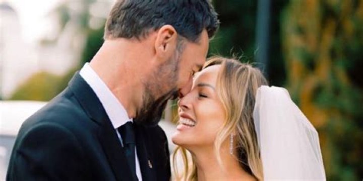 ‘Bachelorette’ Star Clare Crawley Responds to Claims She Lied About Not Going to Prom
