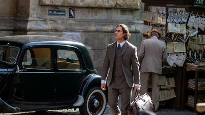 Ben Schnetzer – Celebsgraphy