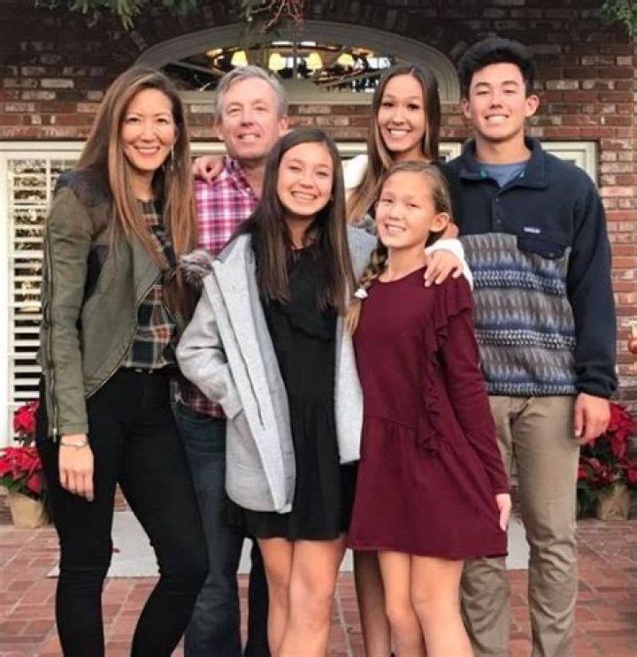 Biography, Parents, Wiki, Height, Weight, Age, Girlfriend, Net Worth & More