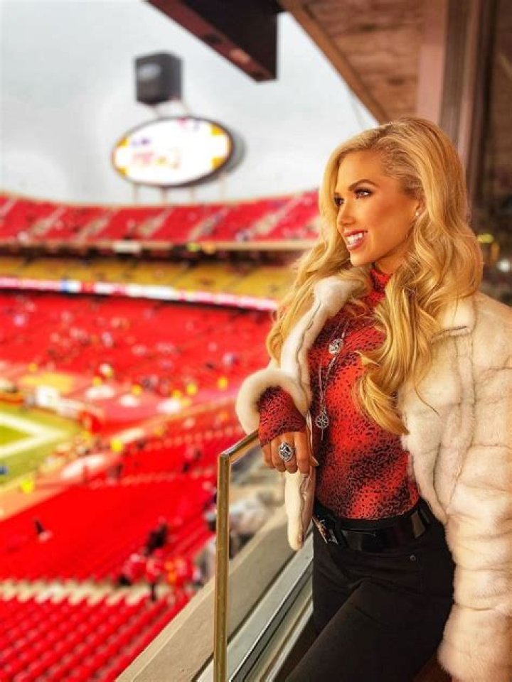 Cami Mantilla Bio & Wiki: Net Worth, Age, Height & Weight