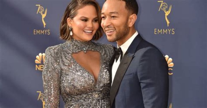 Chrissy Teigen Blessed Us With A New Awards Show Meme And It’s Beyond Priceless
