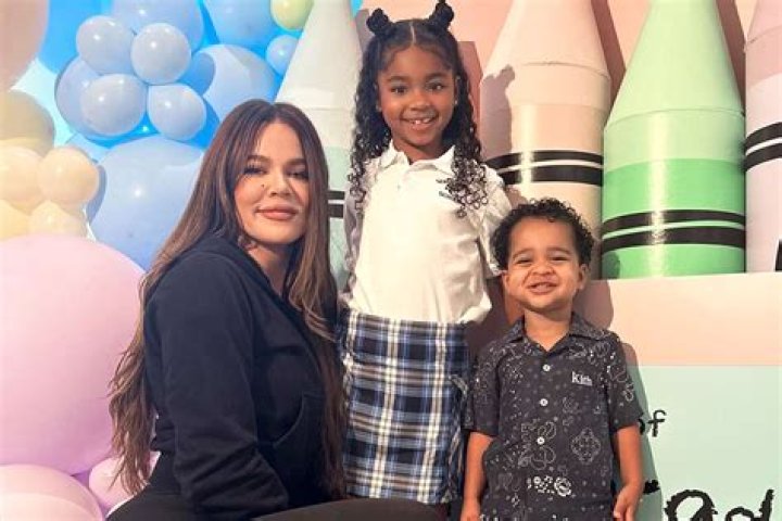 Dang, Girl! Khloé Kardashian’s Waist Is Officially Snatched In Her Latest Snap With Daughter True