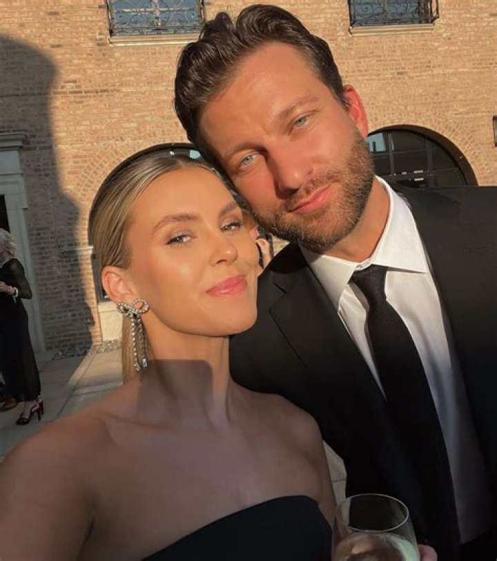 Demi Burnett Thinks ‘Paradise’ Costars Katie Morton and Chris Bukowski Should Seek ‘Counseling’