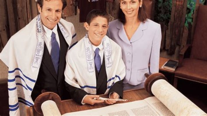 Drake Throws It Back To His Bar Mitzvah Days With Retro Picture