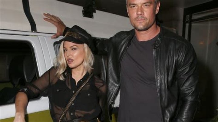 Fergie, Beyoncé and More Celebs Who Stayed With Their Cheating Husbands!