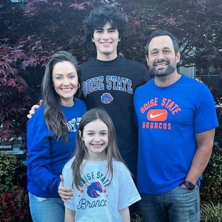 Former ‘Bachelor’ Jason Mesnick and Wife Molly Are Still Going Strong Despite Their Rocky Beginning