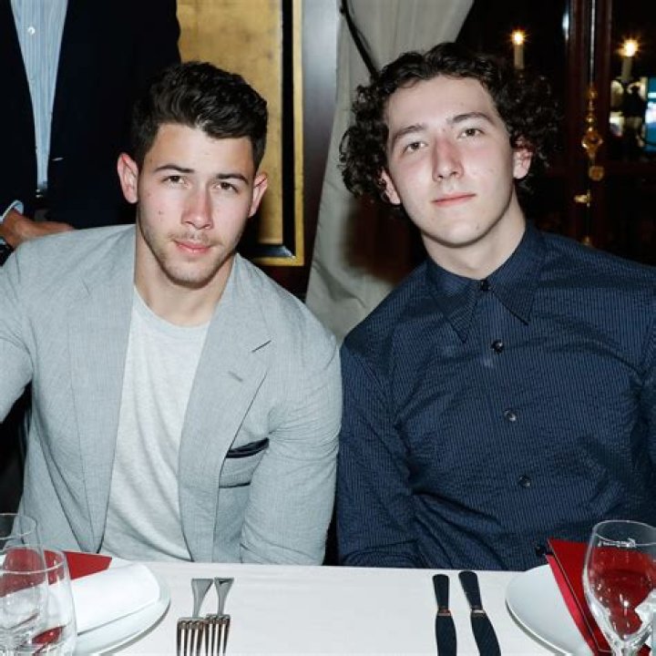 Frankie Jonas