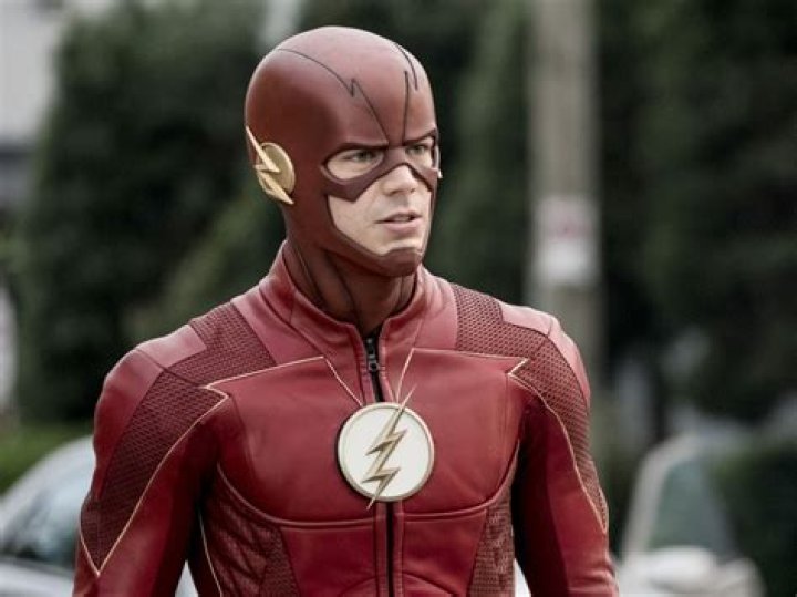 Grant Gustin Calls Out Body Shamers After "The Flash" Season 5 Suit Leak