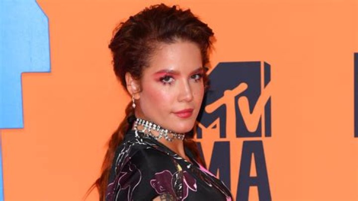 Halsey Slams People Who Try to ‘Police’ Mental Illness: ‘F–k Bipolar Disorder’