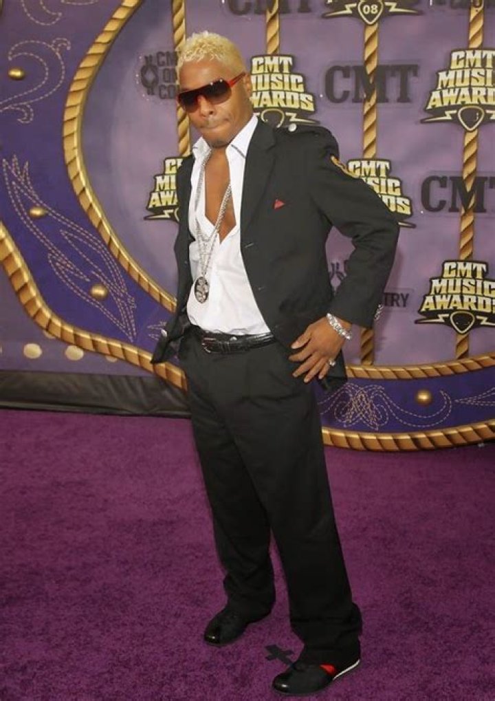 How tall is Sisqo