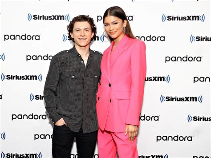 How tall is Zendaya