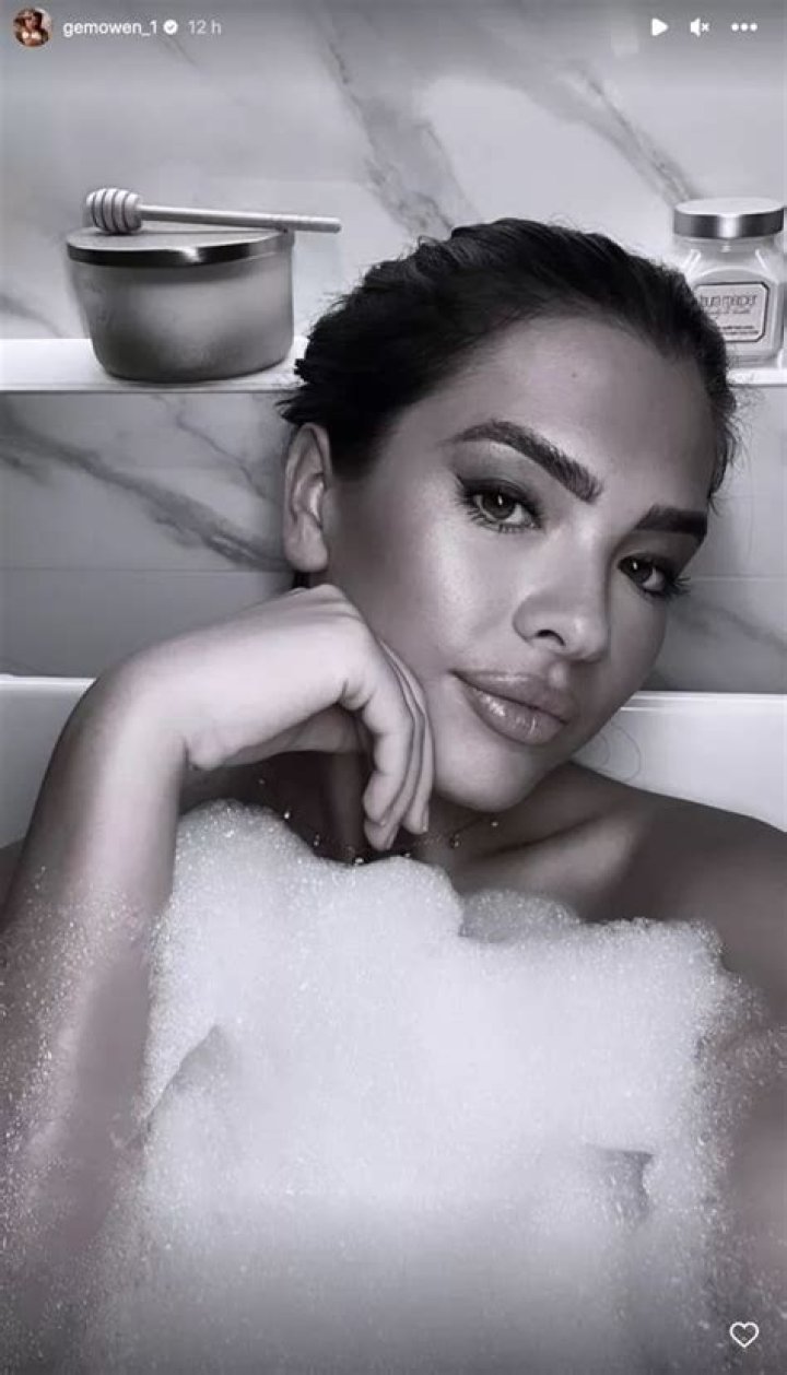 Iggy Azalea Bares All In Steamy Bathtub Snaps