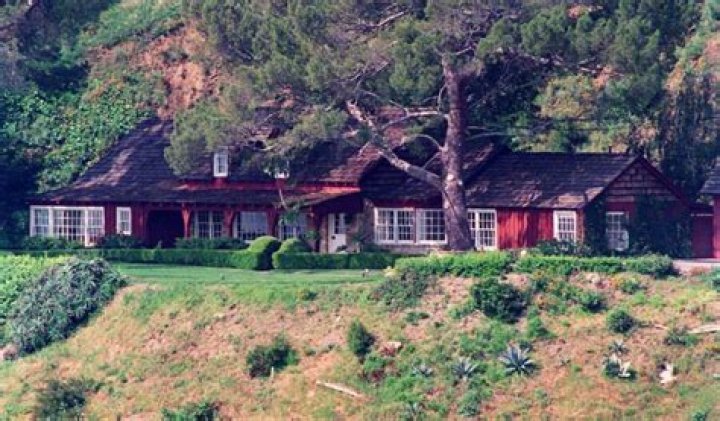 Inside 10050 Cielo Drive, The Scene Of The Tate Murders