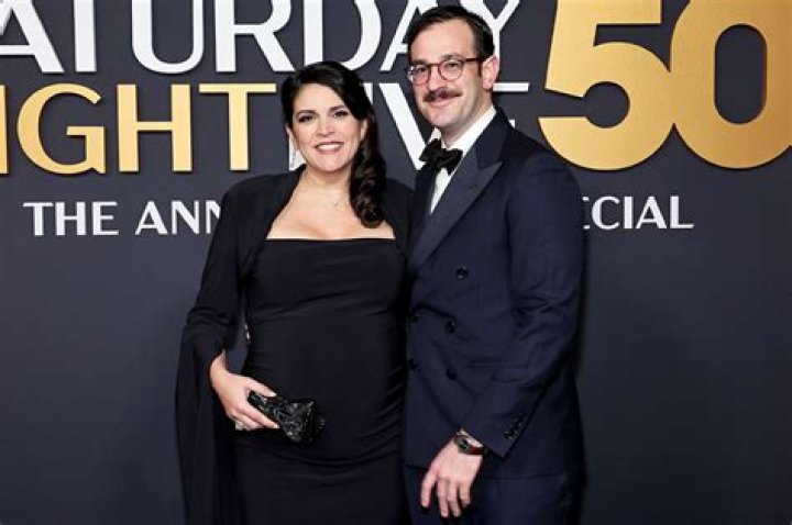 Is Cecily Strong in a relationship? – Celebrity.fm – #1 Official Stars, Business & People Network, Wiki, Success story, Biography & Quotes