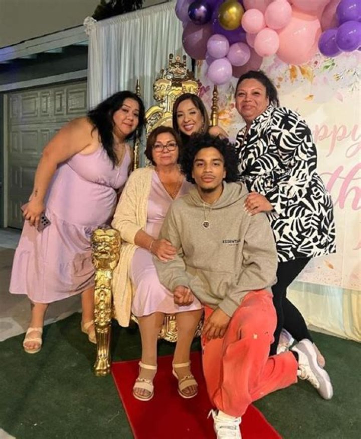 Jay Cinco Age, Birthday, Wiki, Parents, Girlfriend, Height, Net Worth, BIO