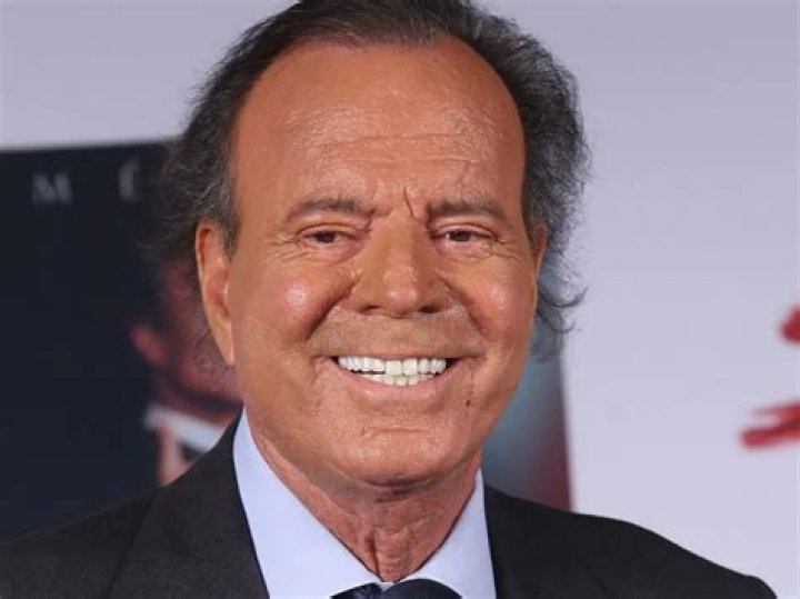 Julio Iglesias