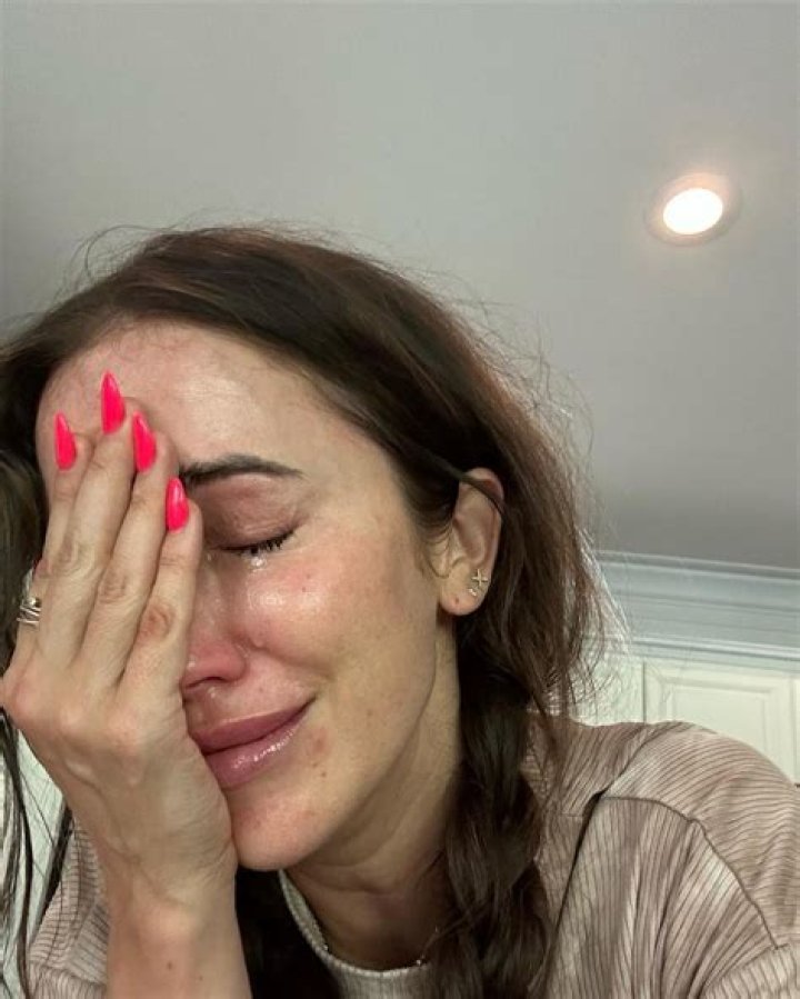 Kaitlyn Bristowe Shares Tearful Selfie and Cryptic Quote After Jason Tartick Split: ‘Embrace Change’