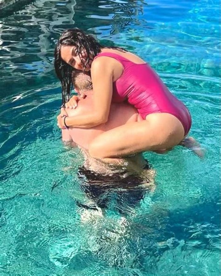 Kaitlyn Bristowe Shows Off Her Killer Dance Moves in a Pink Swimsuit: ‘I’m Not Sure What’s Happening Here’