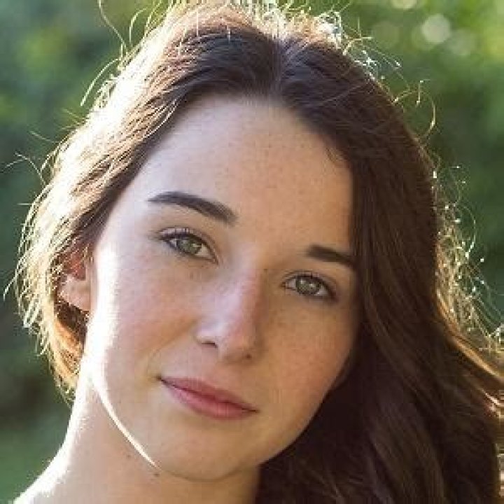 Kally Berard (Gymnast) - Age, Birthday, Bio, Facts, Family, Net Worth, Height & More