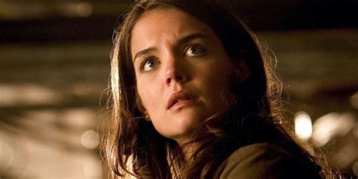 Katie Holmes (TV Actress) - Age, Birthday, Bio, Facts, Family, Net Worth, Height & More