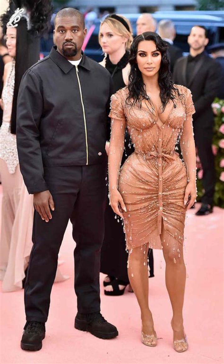 Kim Kardashian Drips in Jewels at the 2019 Met Gala With Hubby Kanye West