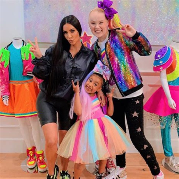 Kim Kardashian Teaching JoJo Siwa How to Deal With Trolls Is the Purest Thing Ever