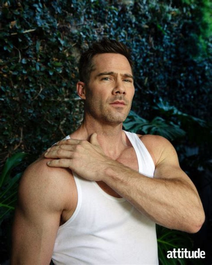 Luke Macfarlane