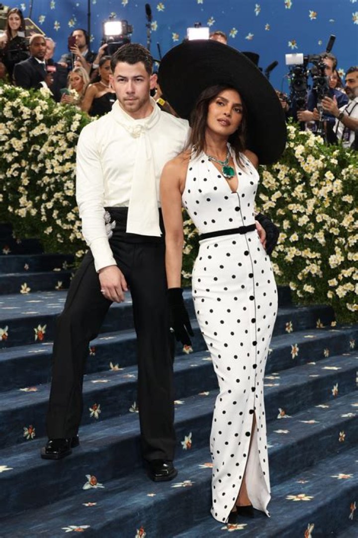 Nick Jonas Fully Admits To Insta-Stalking Fiancée Priyanka Chopra In Sweet Comment