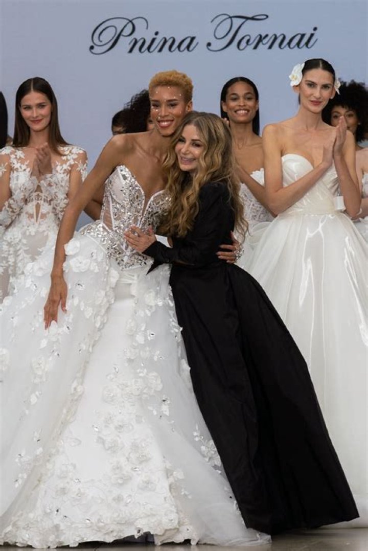 Pnina Tornai (Diseñador de Modas) - Edad, cumpleaños, biografía, hechos, familia, patrimonio neto, altura y más