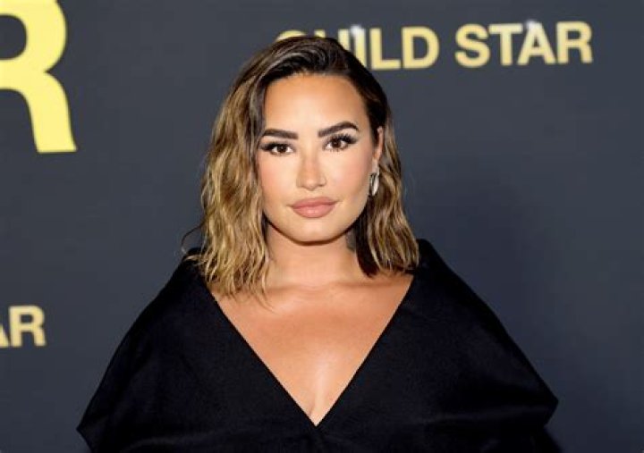 Reflection! Demi Lovato Admits She’s Her ‘Own Worst Critic’ in New Song ‘I Love Me’