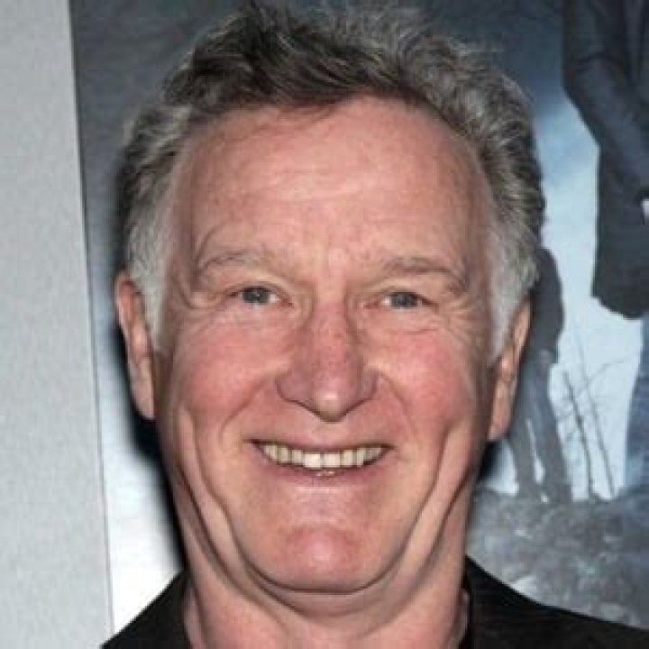 Richard Hutchins (Painter) - Age, Birthday, Bio, Facts, Family, Net Worth, Height & More