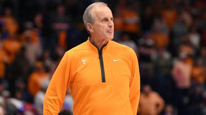 Rick Barnes (Basketball Coach) - Age, Birthday, Bio, Facts, Family, Net Worth, Height & More
