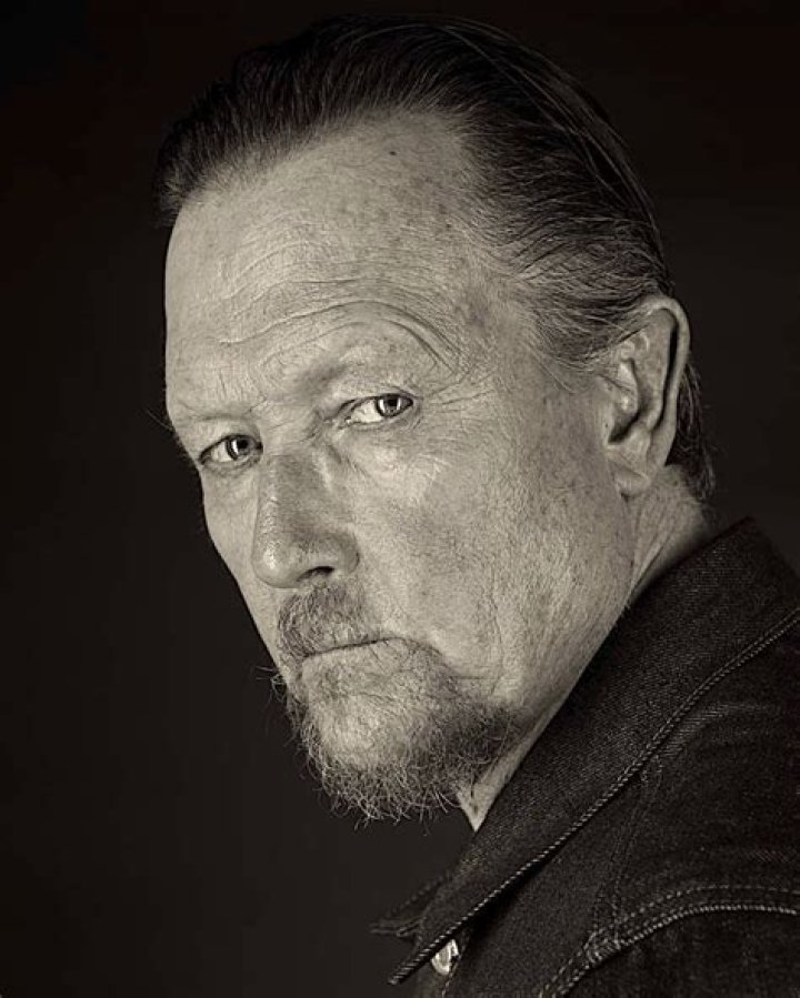 Robert Patrick – Celebsgraphy