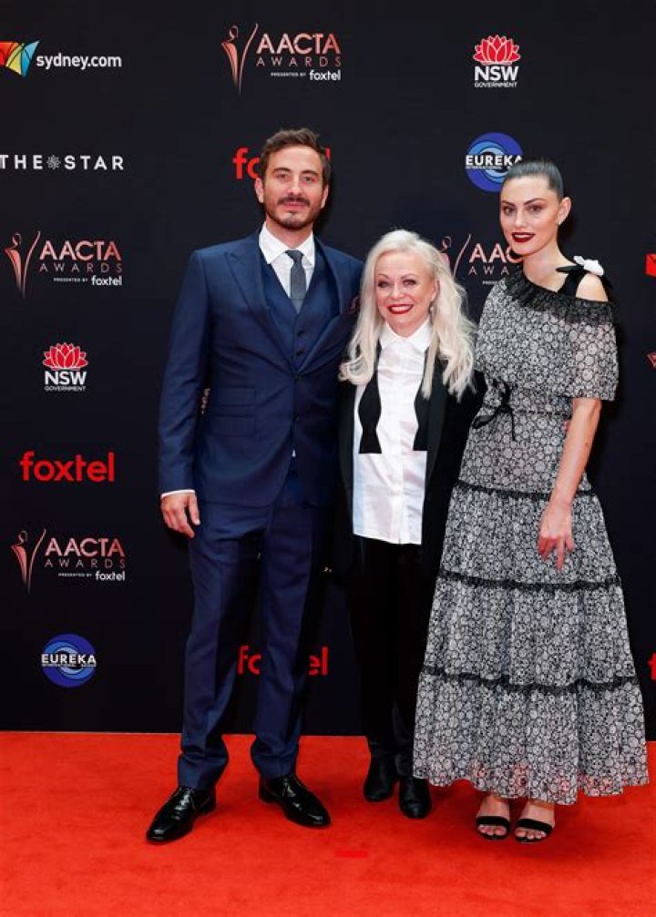 Ryan Corr (TV Actor) - Age, Birthday, Bio, Facts, Family, Net Worth, Height & More