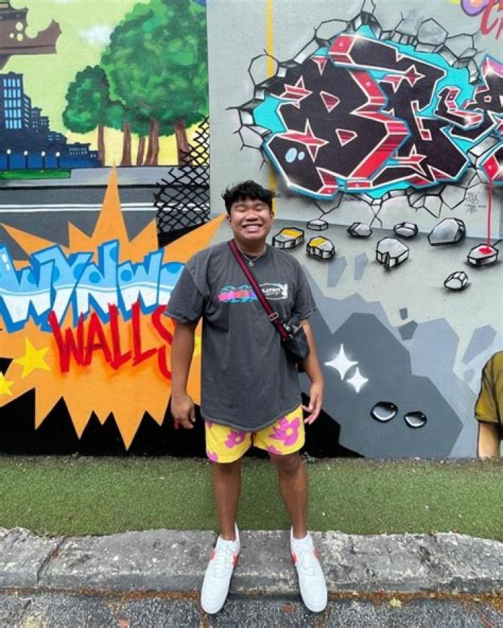 Sean Sotaridona (seandoesmagic) Age | Wiki, Net worth, Bio, Height, Girlfriend