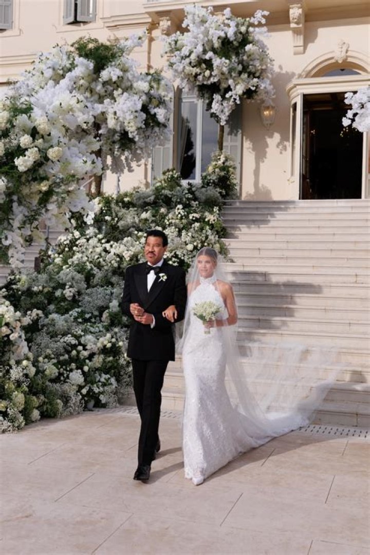 Sofia Richie’s Rumored New Boyfriend Gil Ofer Is Rolling in Dough, Y’all — Meet the Harvard Grad!