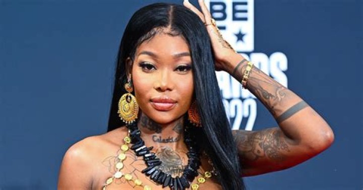 Summer Walker Wears Controversial Outfit To 2022 BET Awards