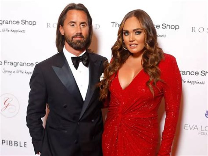 Tamara Ecclestone Shares Intimate Breastfeeding Photo While on Vacation — Plus 18 More Stars Who Embrace Nursing