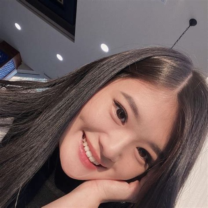 Thach Nguyen (TikTok Star) - Age, Birthday, Bio, Facts, Family, Net Worth, Height & More