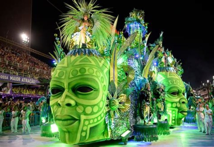 The Rio De Janeiro Carnival Proves That Brazil Can Party