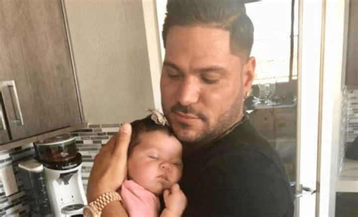 The Roommates Urge Ronnie Ortiz-Magro To File For Joint Custody Of His Daughter During Emotional ‘Jersey Shore’ Moment