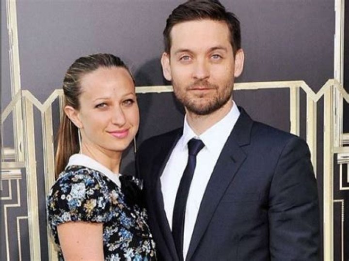 Tobey Maguire and Jennifer Meyer Still Living Together After Announcing Divorce!