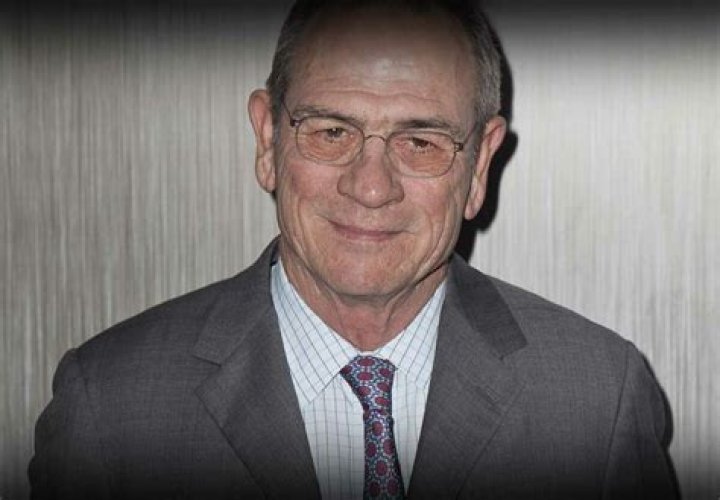 Tommy Lee Jones (Movie Actor) - Age, Birthday, Bio, Facts, Family, Net Worth, Height & More