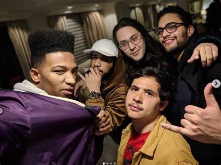 Was Youtuber Etika Gay? Boyfriend or Girlfriend, Dating History Before Death