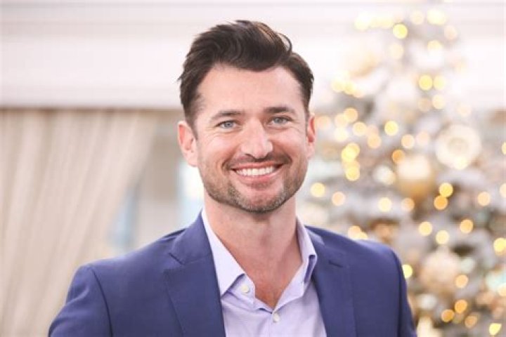 Who is Lauren German husband? – Celebrity.fm – #1 Official Stars, Business & People Network, Wiki, Success story, Biography & Quotes